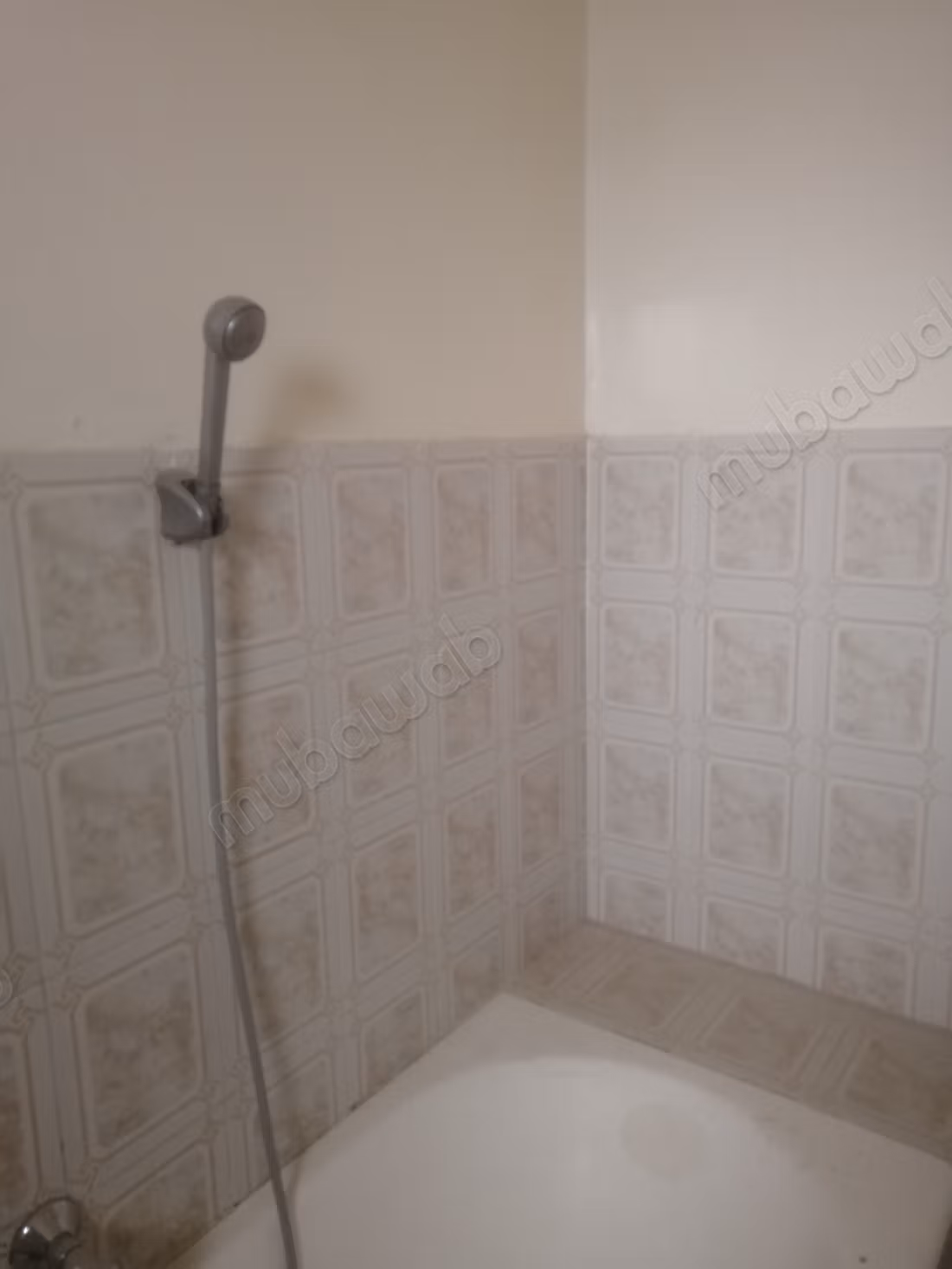 Bellissimo appartamento in affitto a El Mourouj 5.3 camere. Bella terrazza e giardino