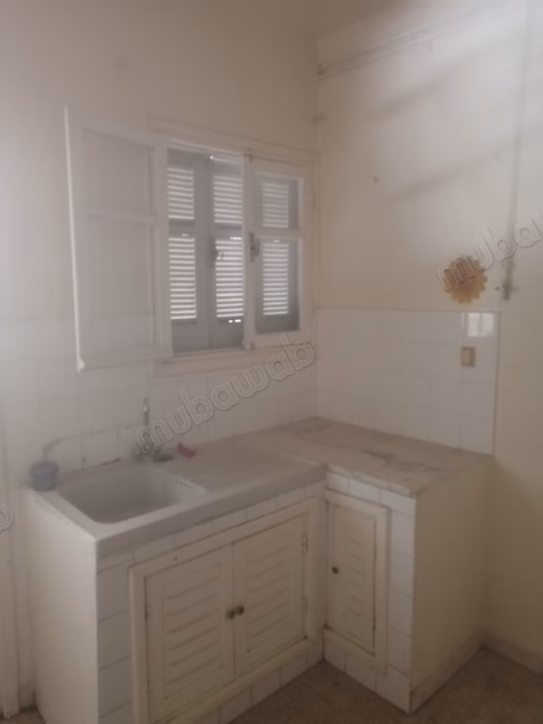 Bellissimo appartamento in affitto a El Mourouj 5.3 camere. Bella terrazza e giardino