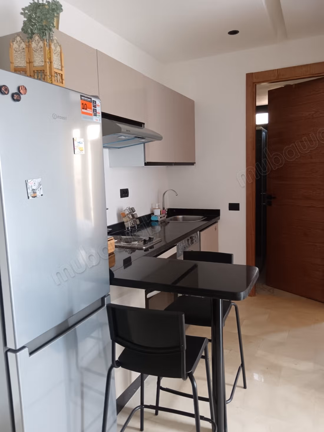 TE HUUR - Modern Gemeubileerd Studio in Maârif