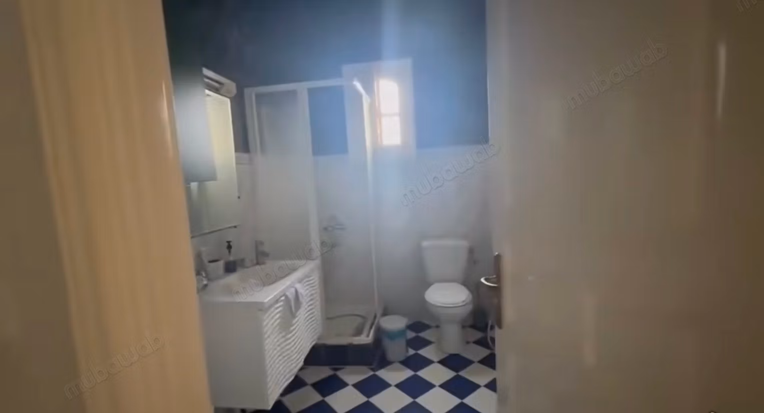 For rent floor of villa S2 empty in Laouina