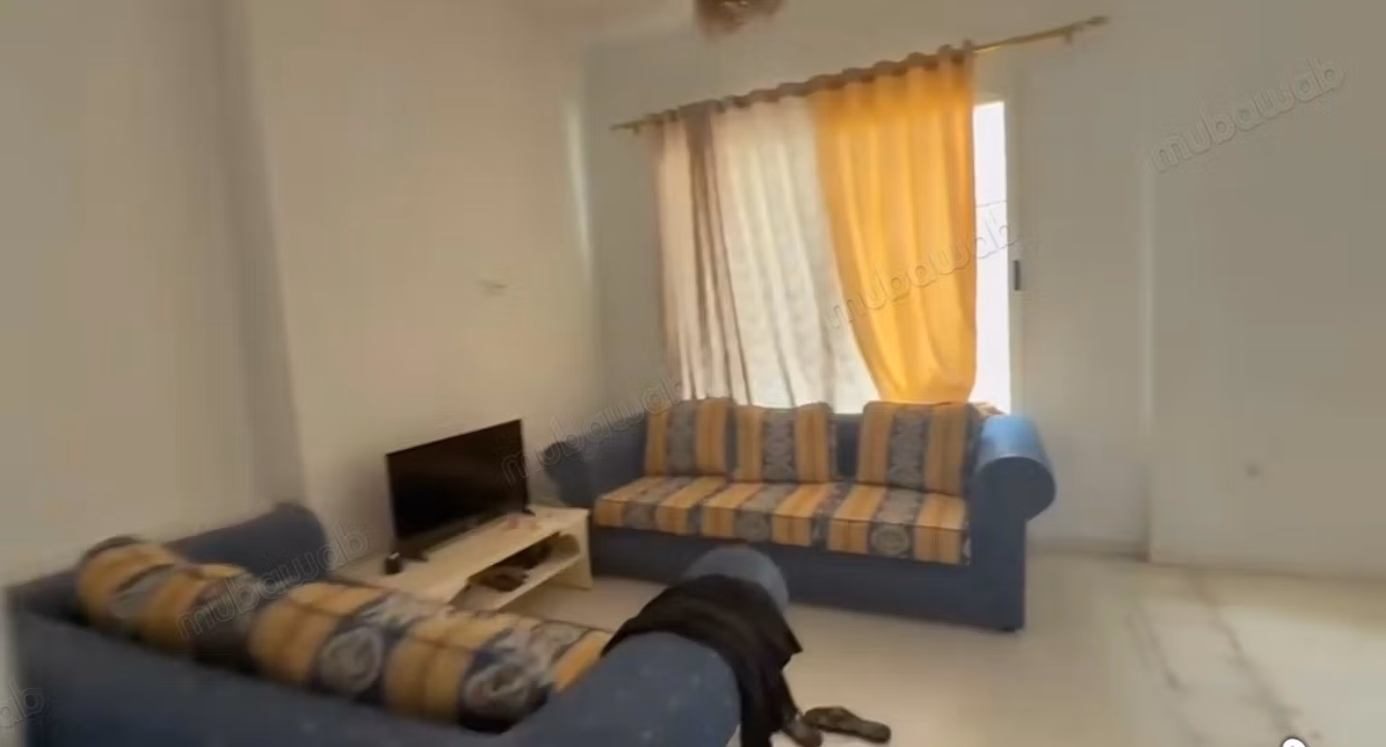 For rent floor of villa S2 empty in Laouina