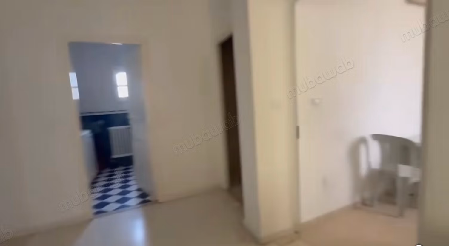 For rent floor of villa S2 empty in Laouina