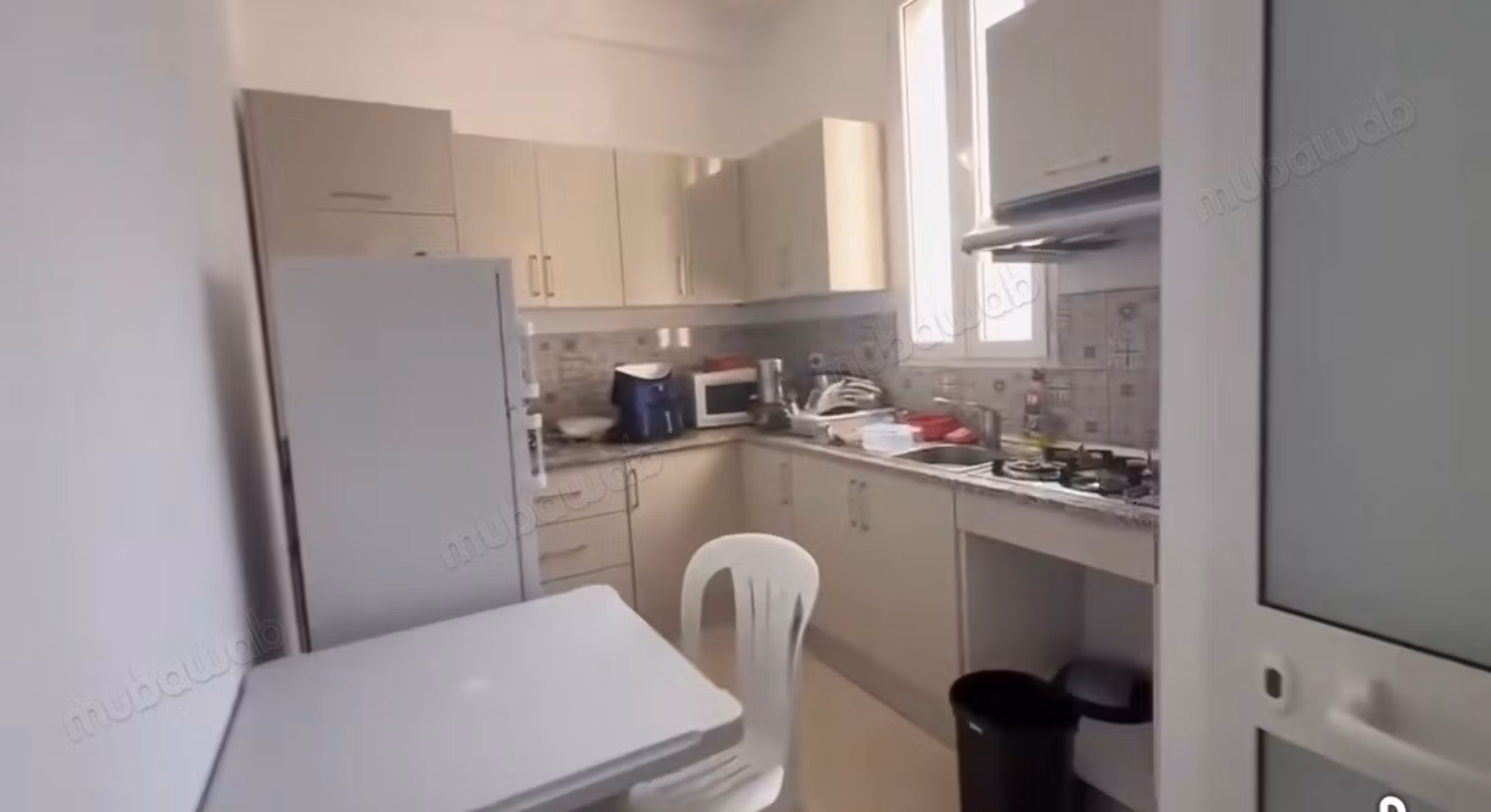 For rent floor of villa S2 empty in Laouina
