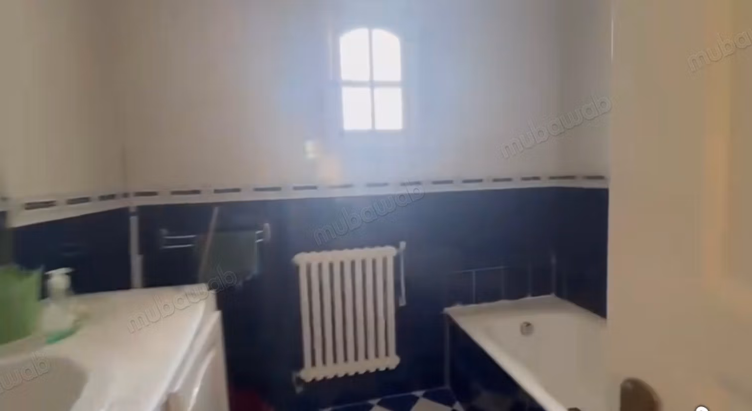 For rent floor of villa S2 empty in Laouina