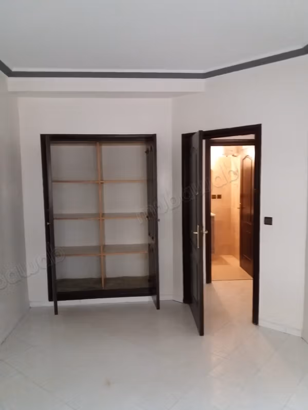 Appartement te huur in Bourgondië 2 kamer / 1 badkamer / lift parkeren