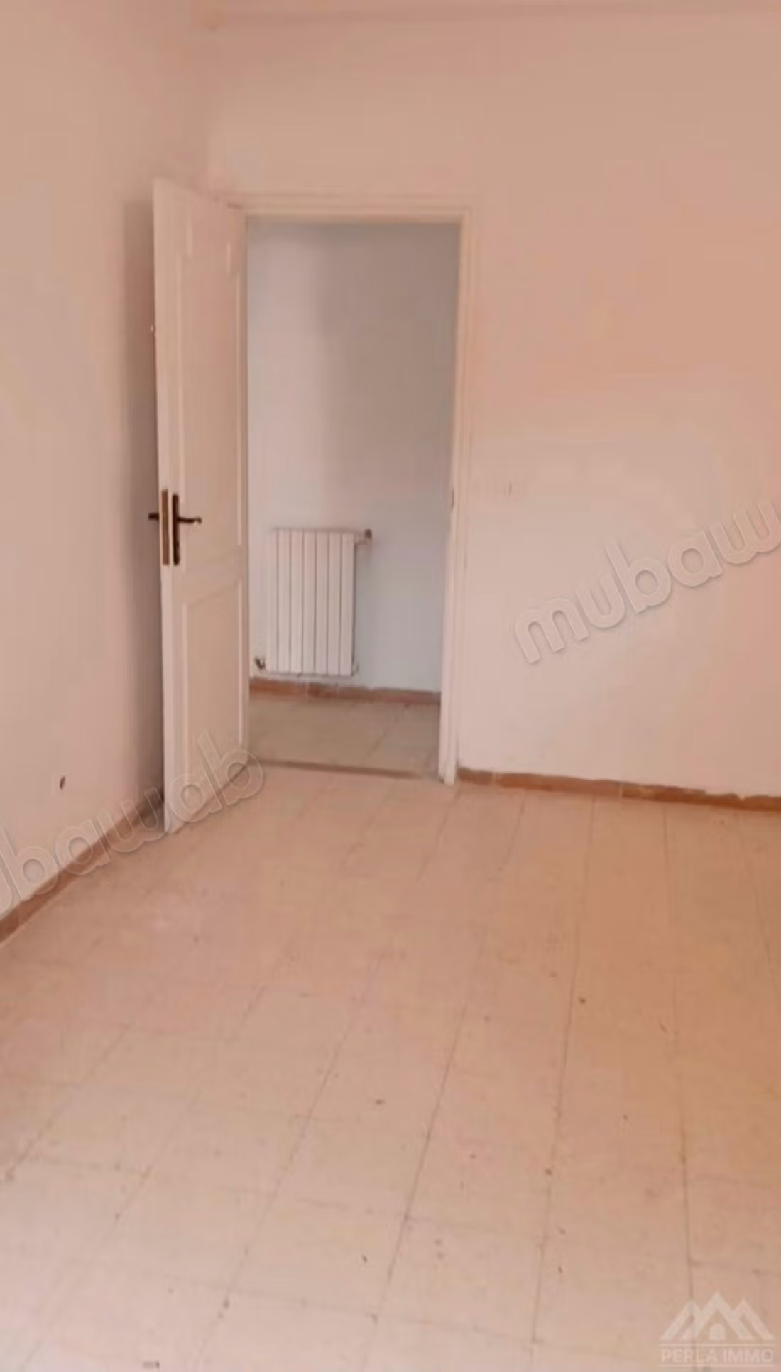 À vendre un appartement s4 à Riadh Andalous