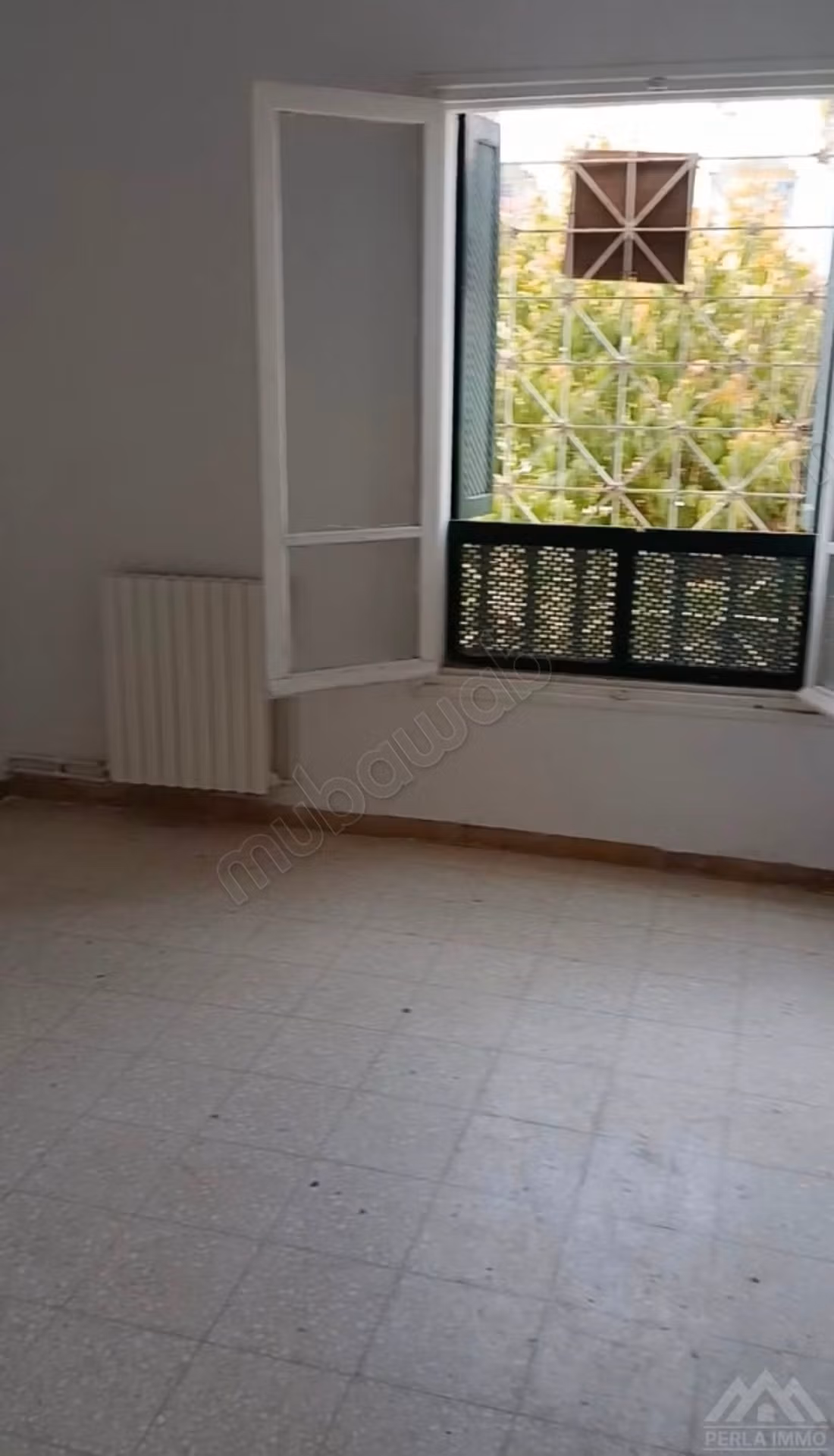 À vendre un appartement s4 à Riadh Andalous