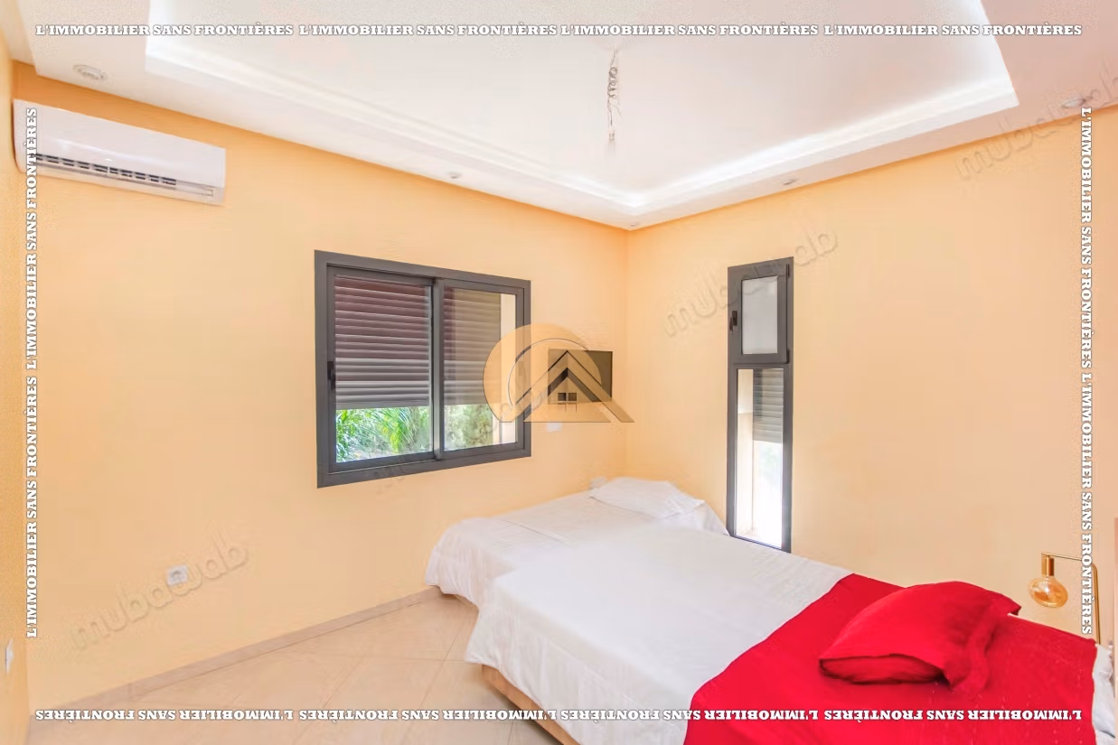Villa amueblada en alquiler en las Puertas de Marrakech – Piscina privada – Terreno de 635 m