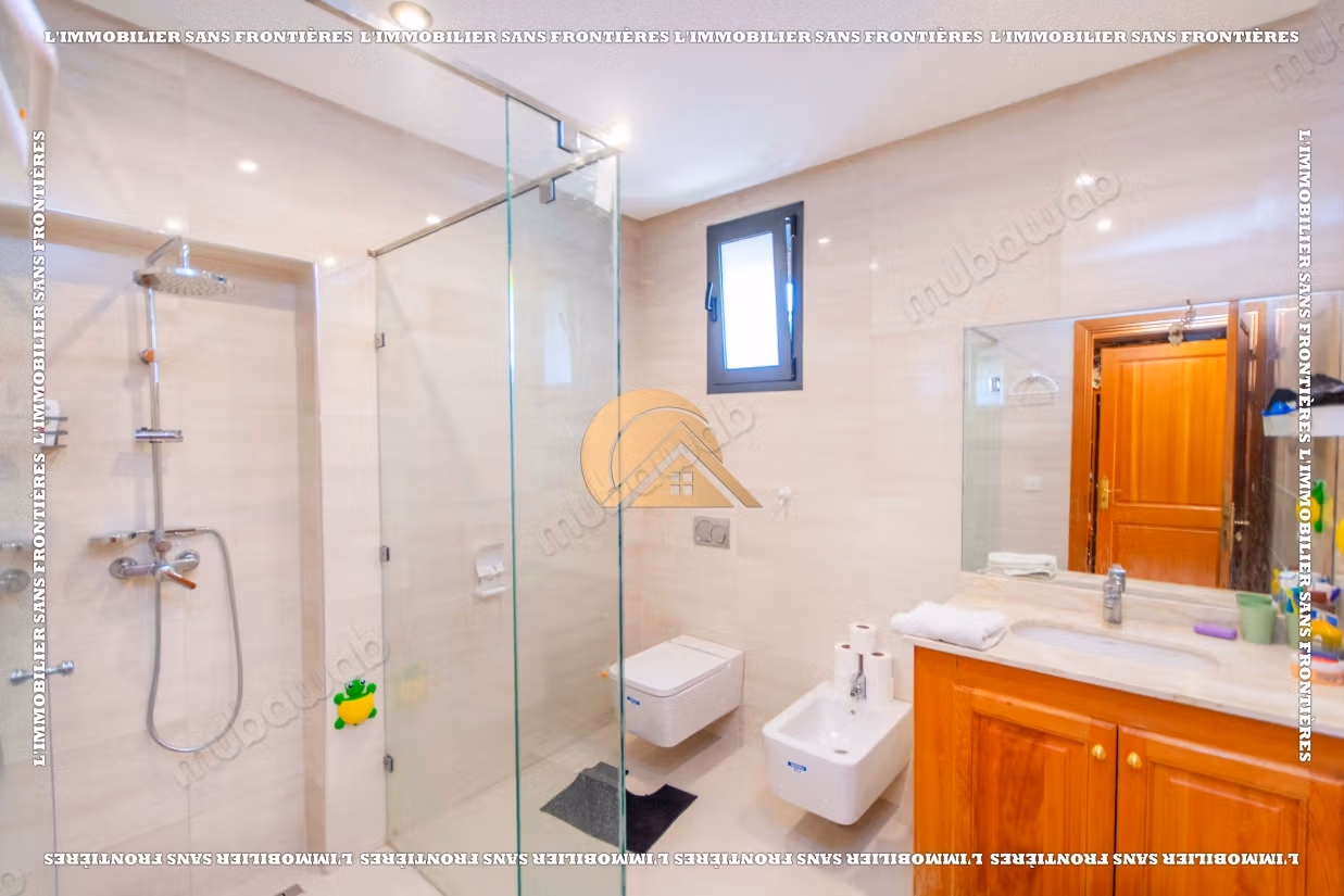 Villa amueblada en alquiler en las Puertas de Marrakech – Piscina privada – Terreno de 635 m