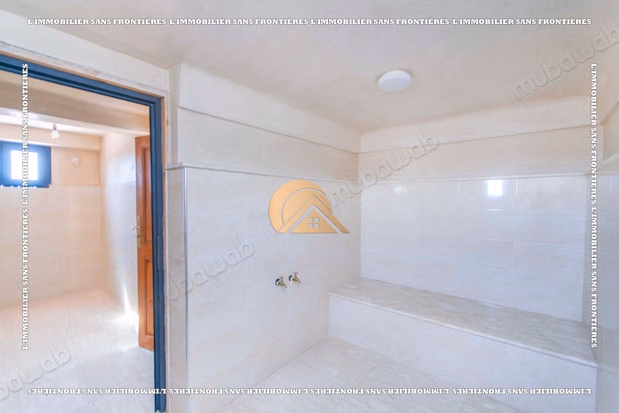 Villa amueblada en alquiler en las Puertas de Marrakech – Piscina privada – Terreno de 635 m
