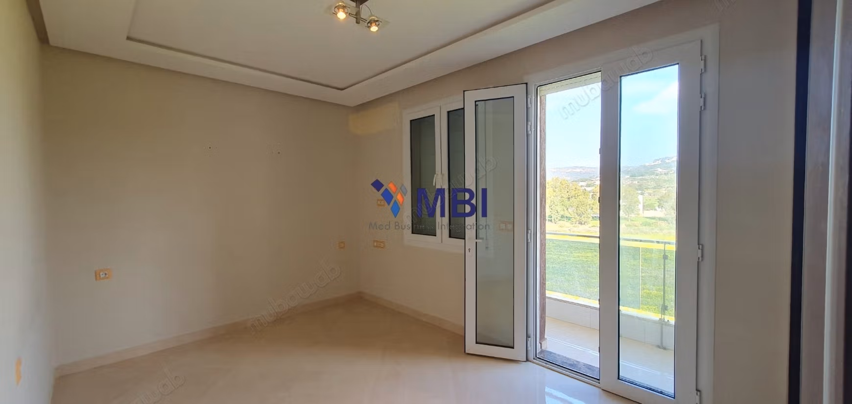 Empty villa for rent L. A. T. 1386