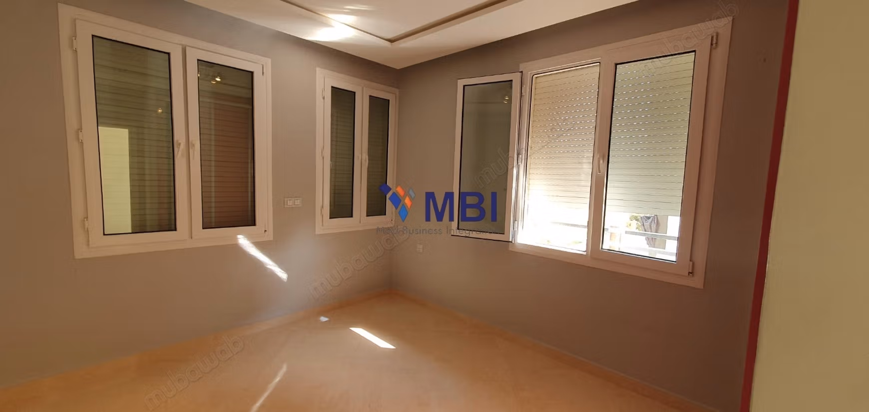 Empty villa for rent L. A. T. 1386