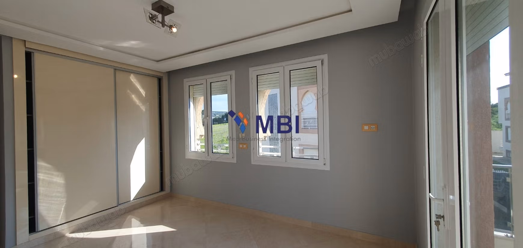 Empty villa for rent L. A. T. 1386