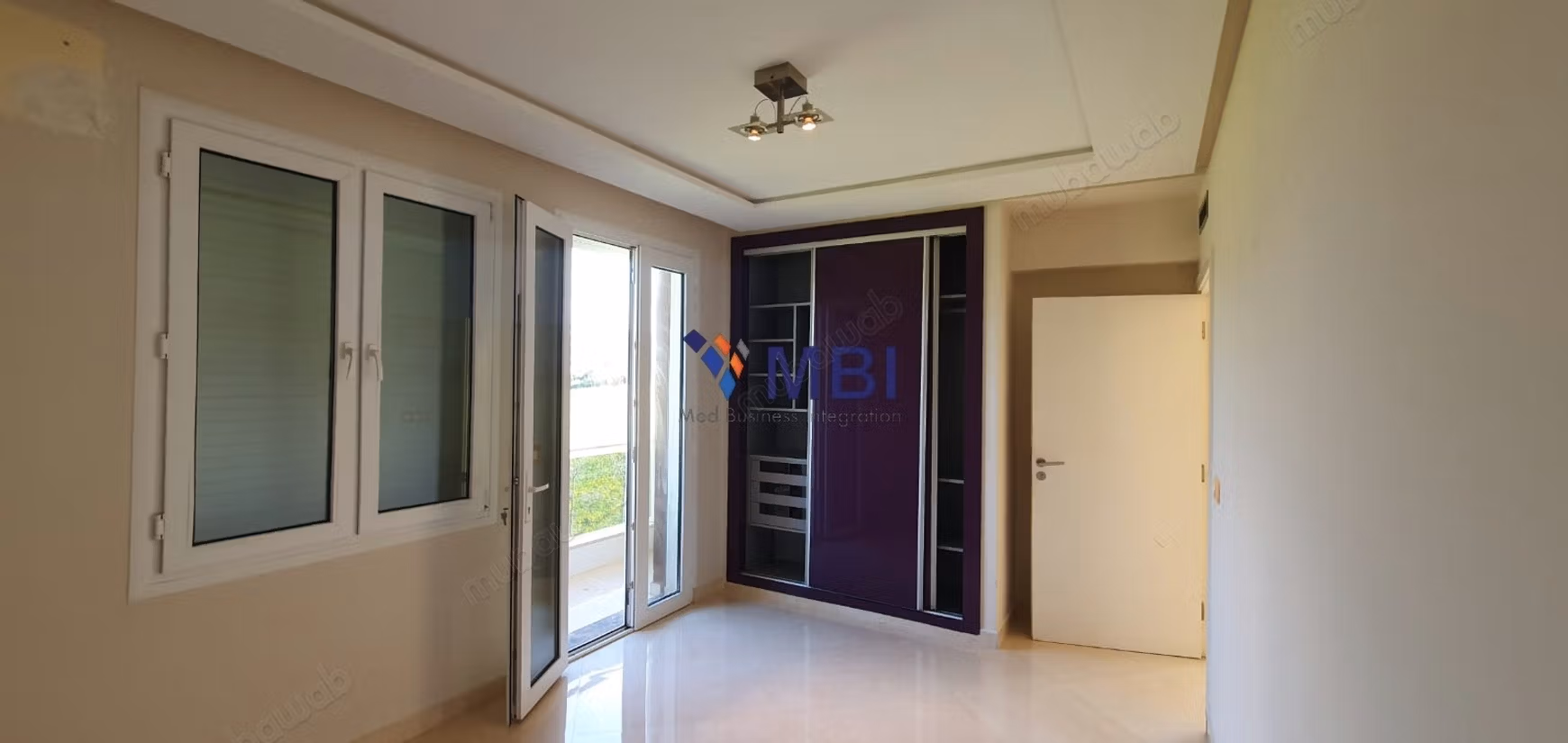 Empty villa for rent L. A. T. 1386