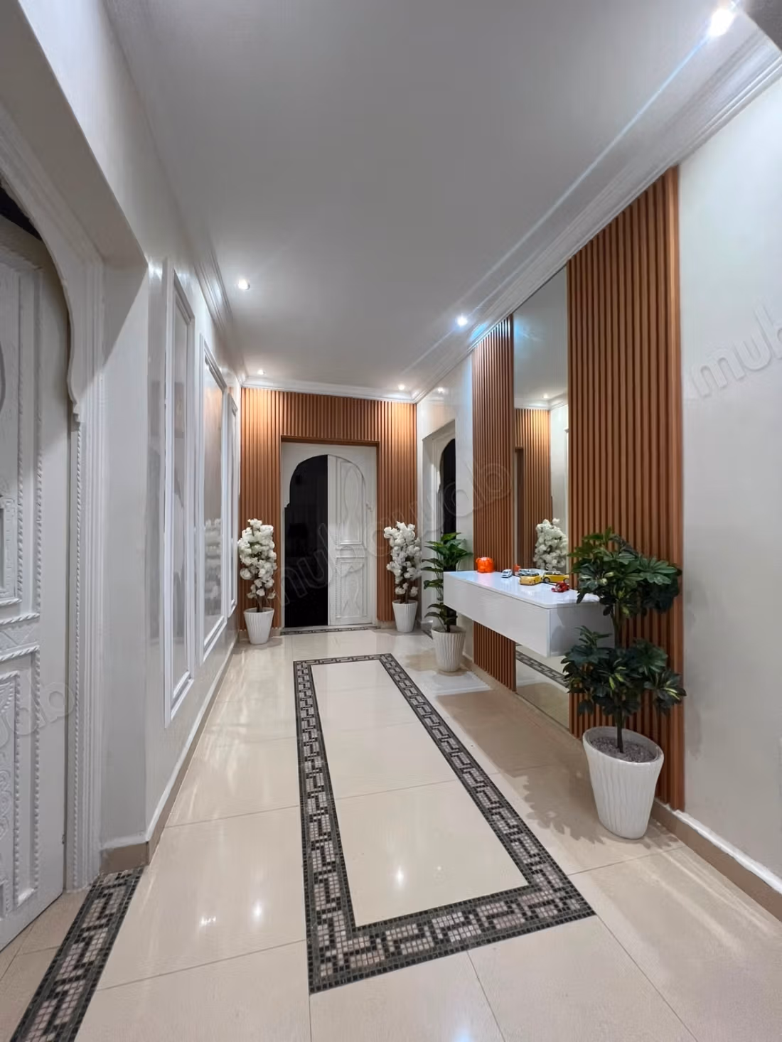 Villa in Affitto a Lungo Termine Arredata Targa