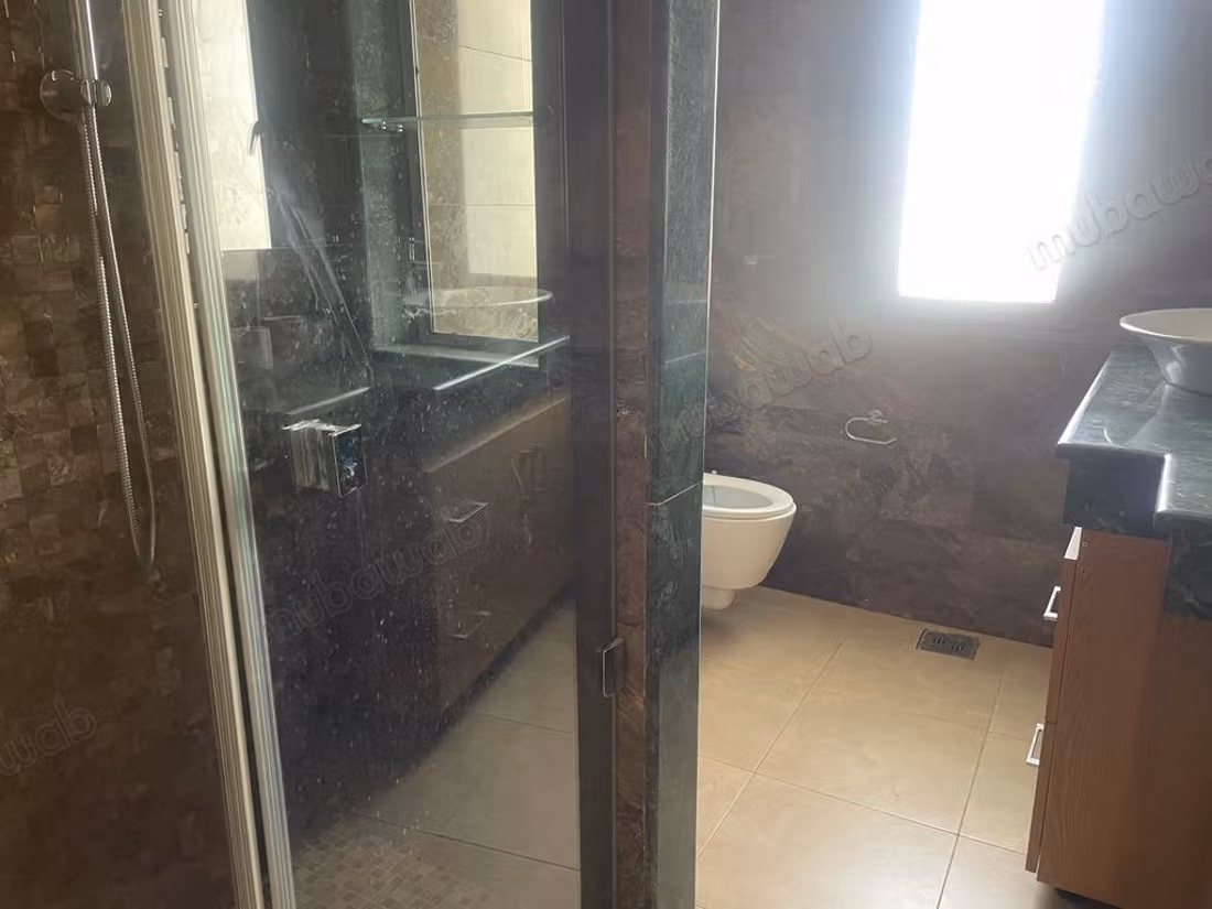Villa di alto standing a El Menzah 1 per abitazione o ufficio