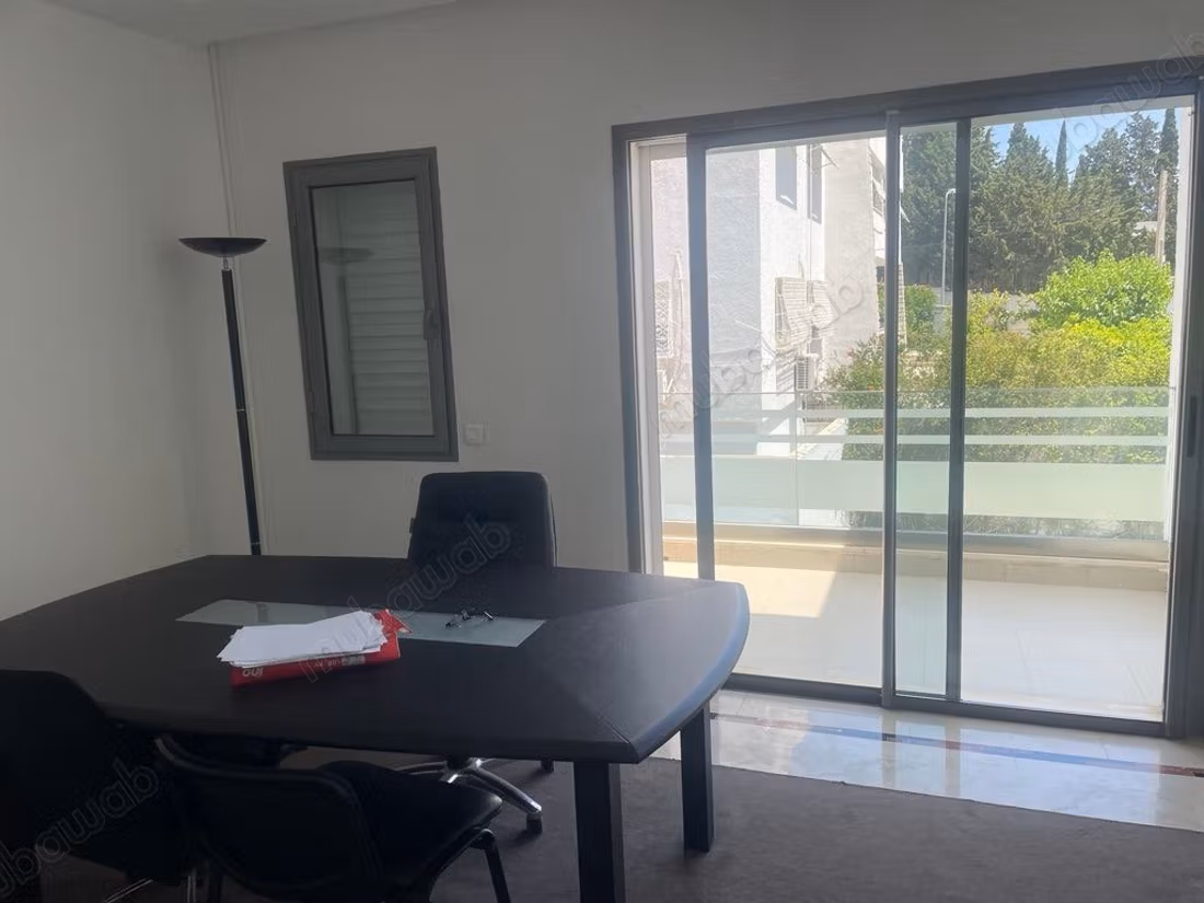 Villa di alto standing a El Menzah 1 per abitazione o ufficio