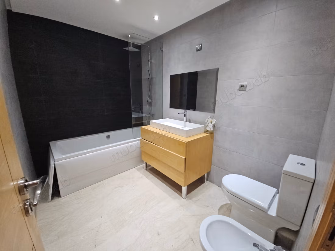 Magnificent Empty Apartment with 2 Bedrooms in Hay Riad
