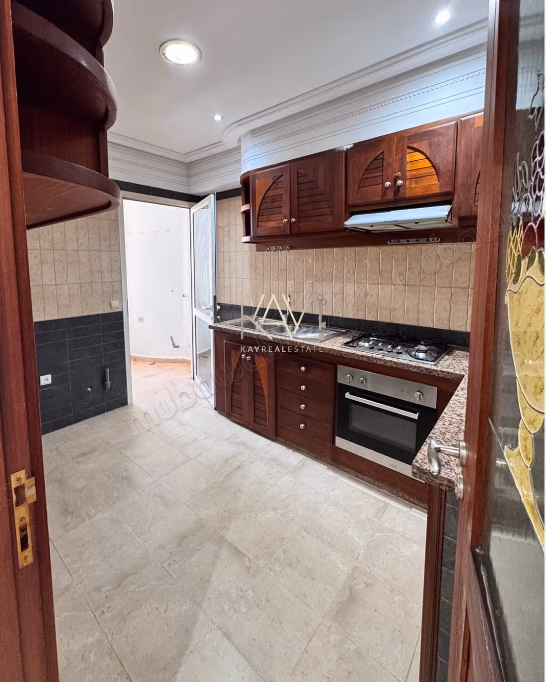 Empty Apartment for Rent – Place Mozart, Tangier