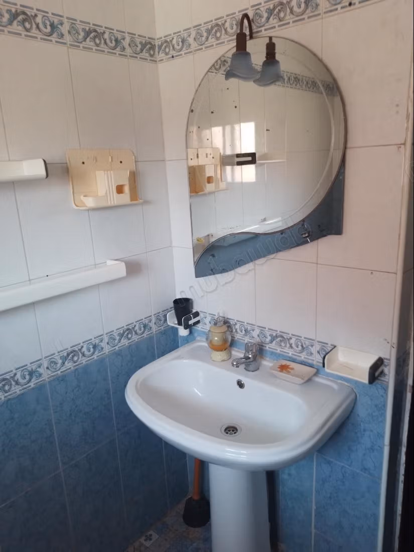 Appartements à louer à l'étoile du sud. 2 pièces. Salon marocain traditionnel, résidence sécurisée