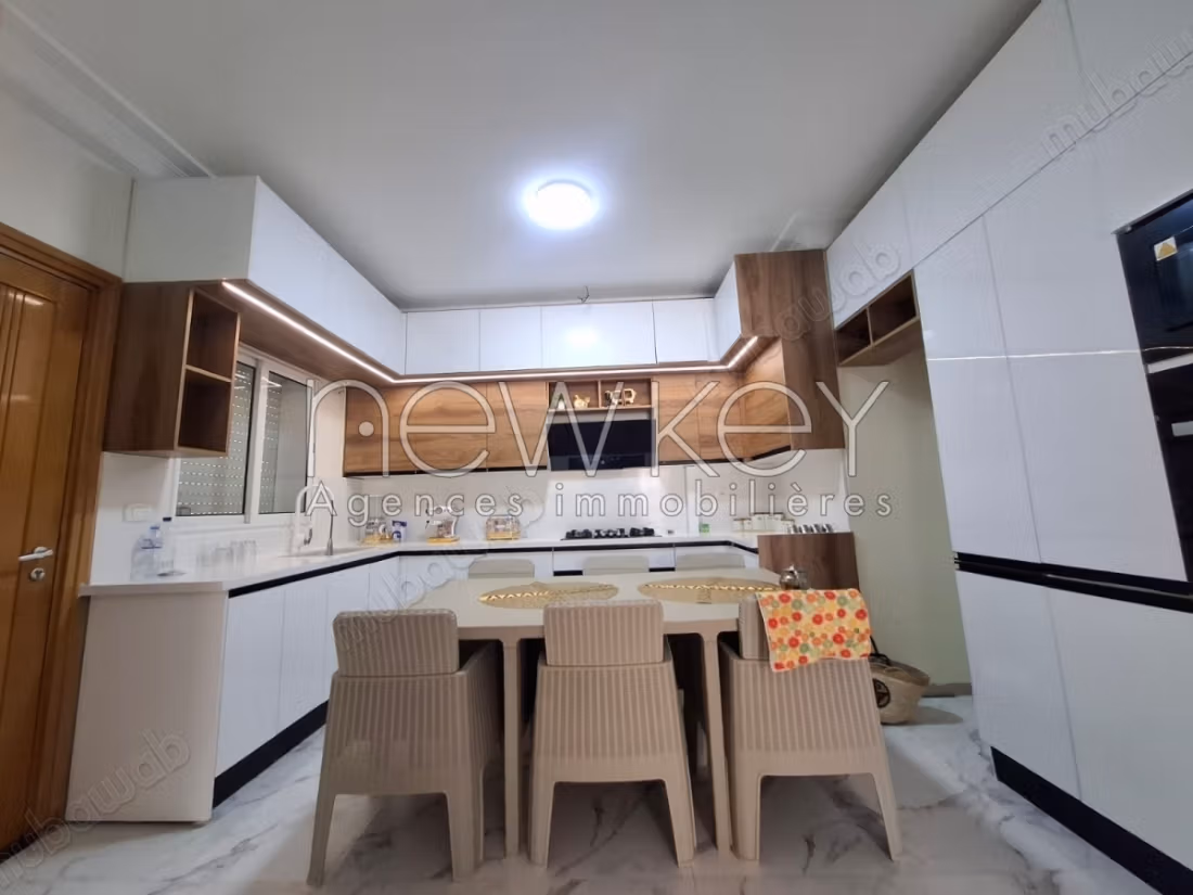 Villa S4 for rent in Ain Zaghouan North