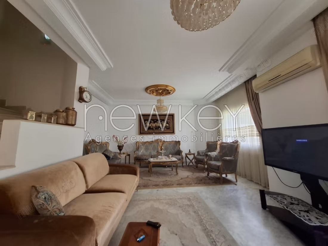 Villa S4 for rent in Ain Zaghouan North