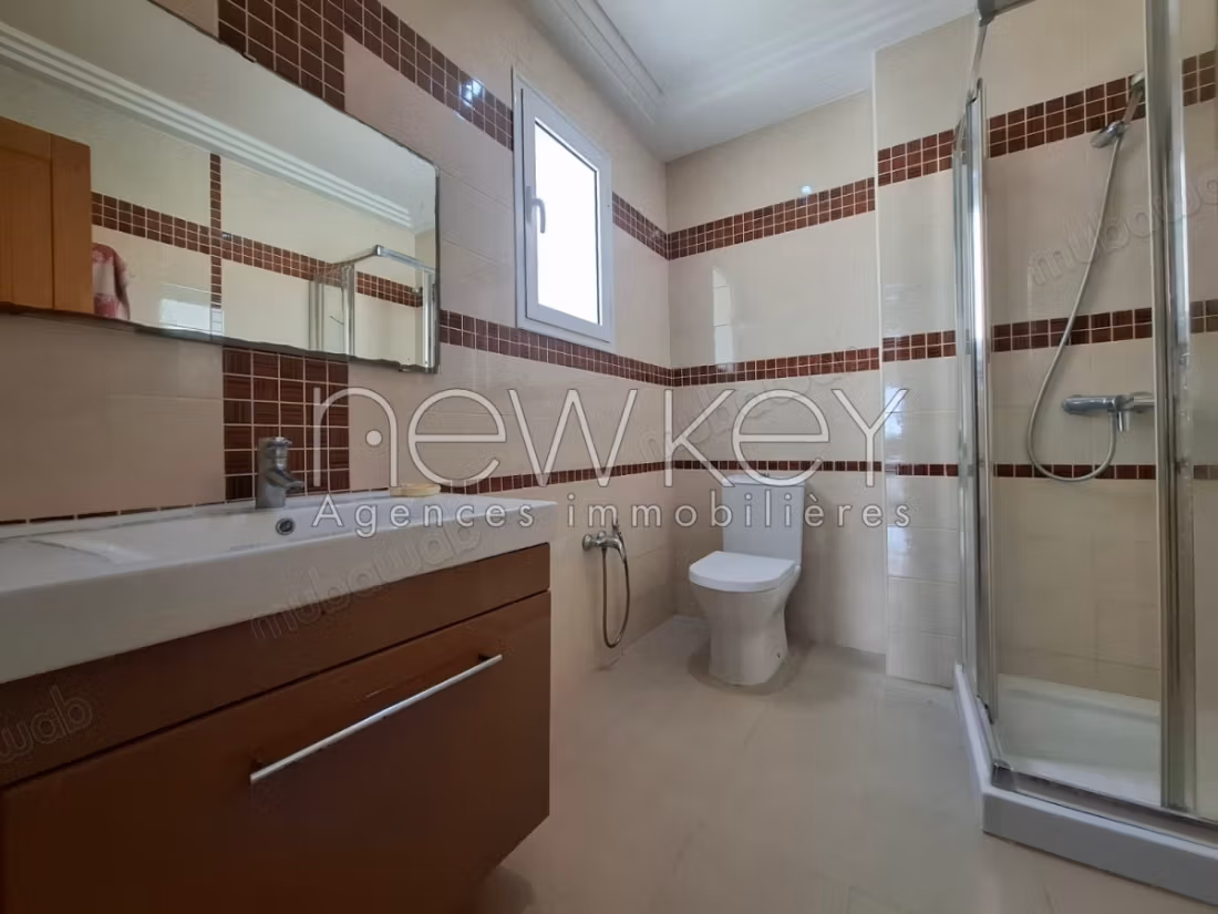 Villa S4 for rent in Ain Zaghouan North