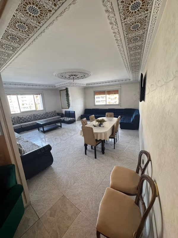 Superbe appartement à louer en Centre. 
4 pièces. 
Bien meublé