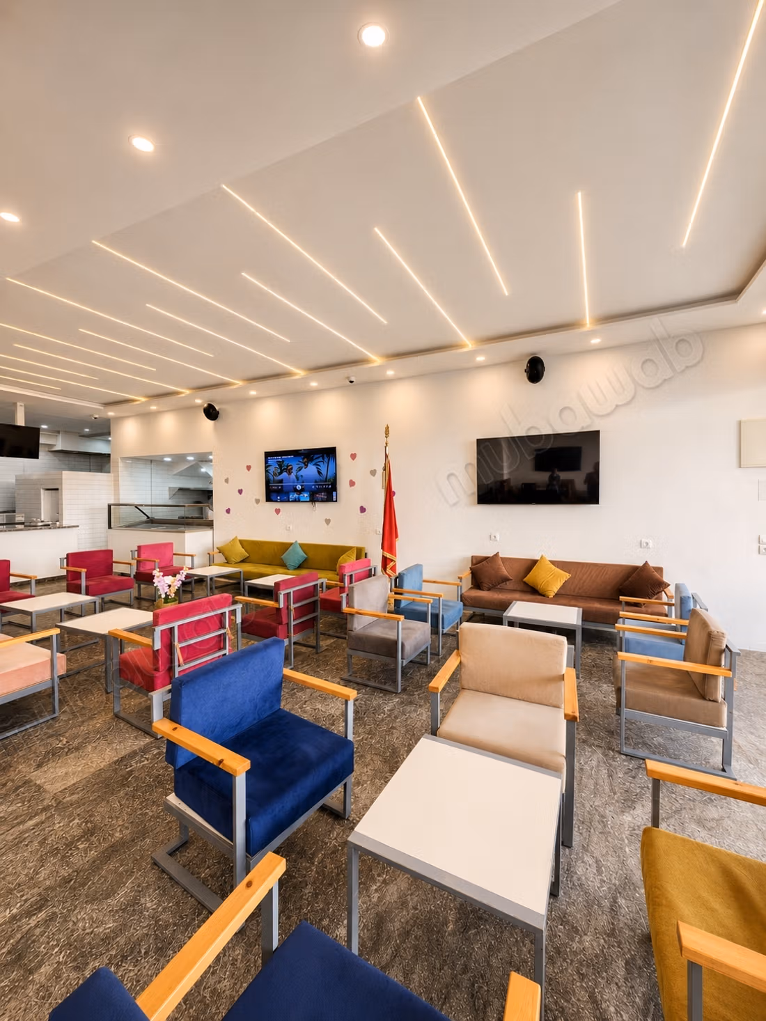 Turnkey café restaurant ready to operate 470 m