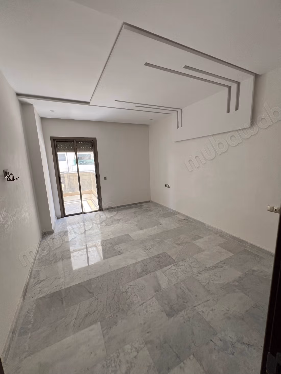 Venta de un bel apartamento en el centro de la ciudad de Fez. 3 hermosos dormitorios. Cocina totalmente equipada
