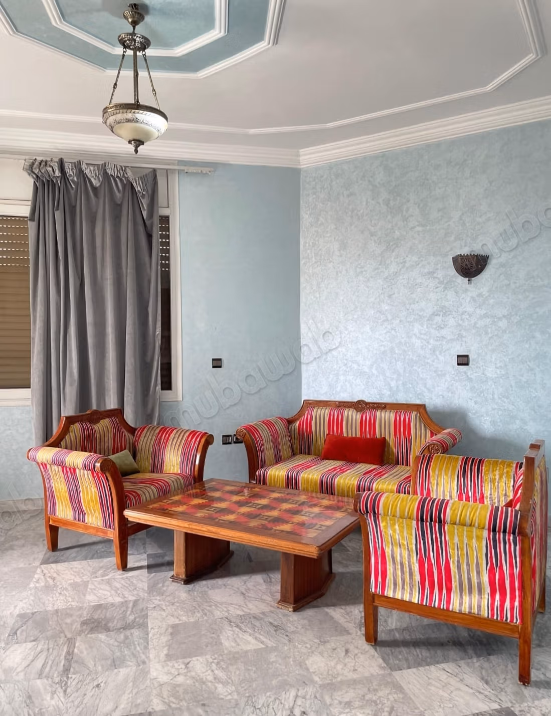 High quality house for sale in sounaba
5 beautiful rooms.
Ample storage space
