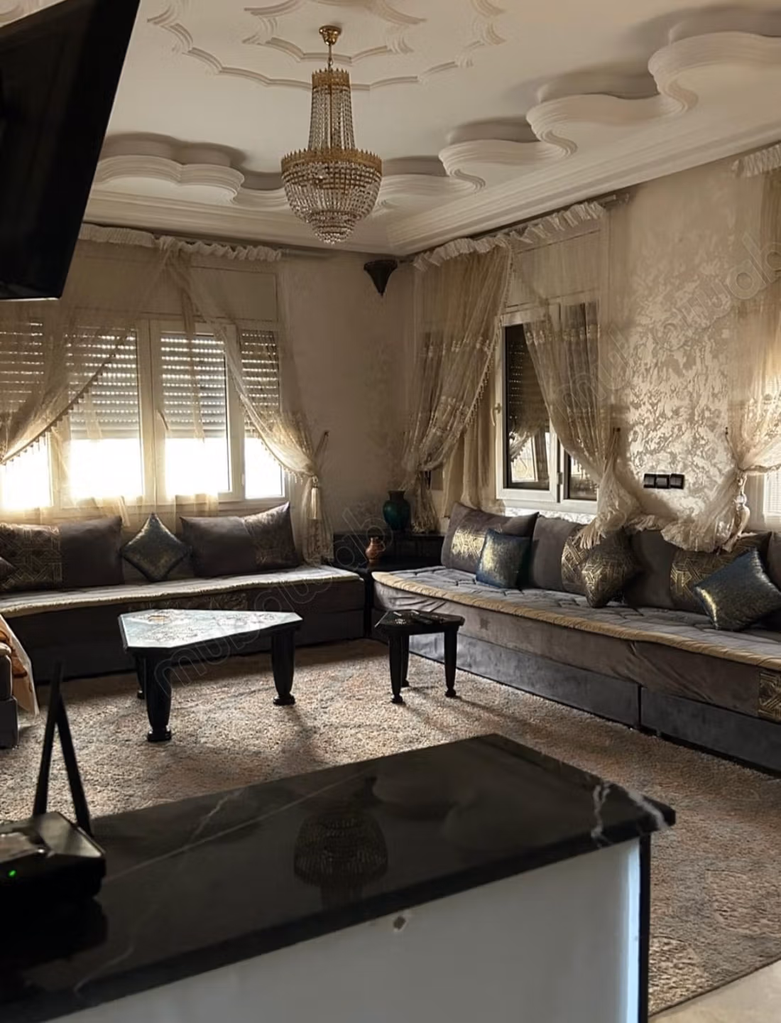 High quality house for sale in sounaba
5 beautiful rooms.
Ample storage space