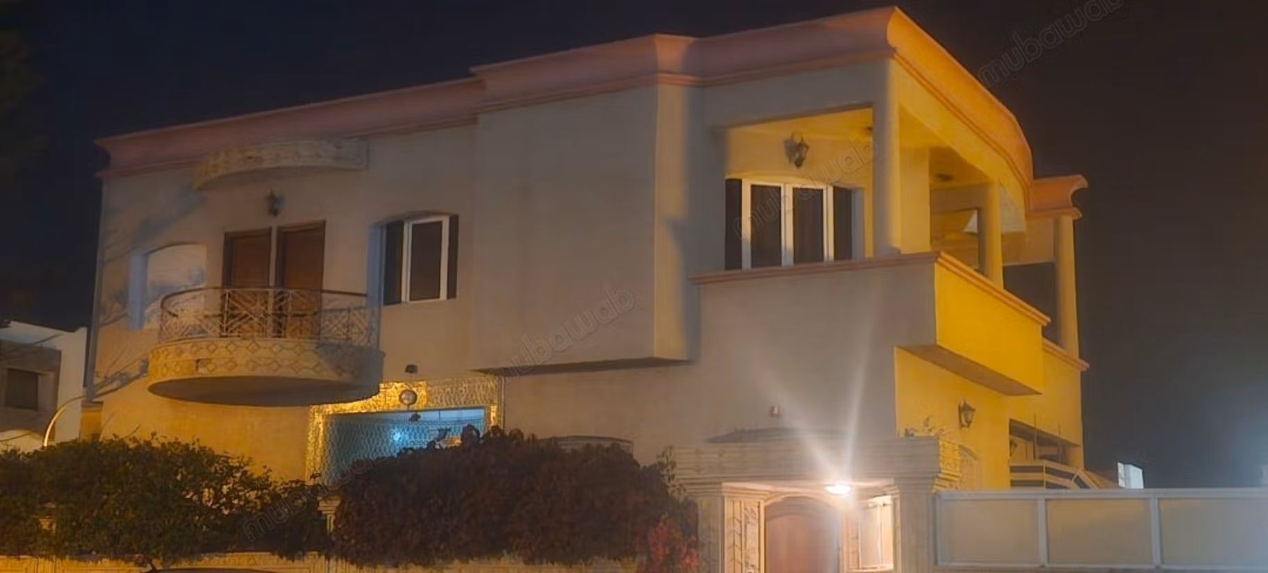High quality house for sale in sounaba
5 beautiful rooms.
Ample storage space
