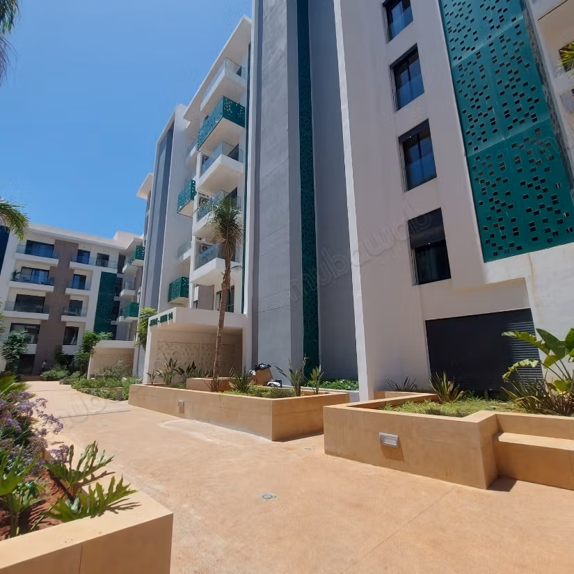 Beautiful 146m apartment for rent in Rabat Agdal just steps from the train station