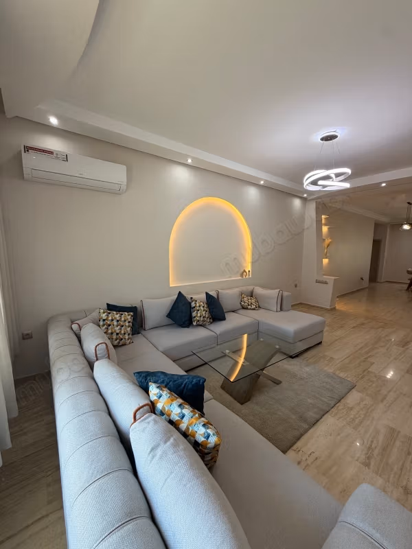 Louez cet appartement à Val Fleury. 4 pièces confortables. Bien meublé