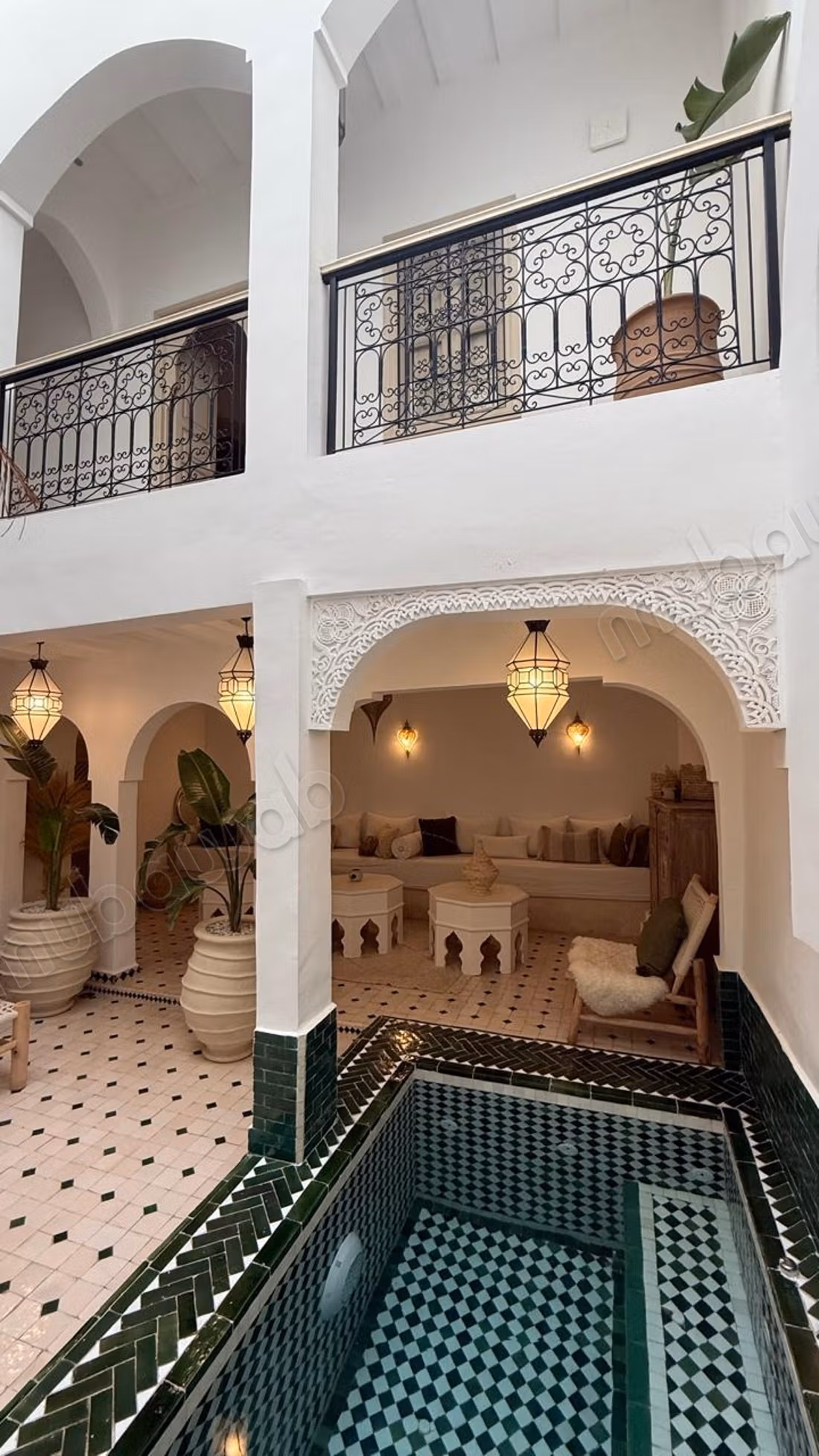 Magnifico Riad Nuovo - 4 Suite - Piscina Riscaldata & Jacuzzi - Eccellente Redditività - Venduto Arredato