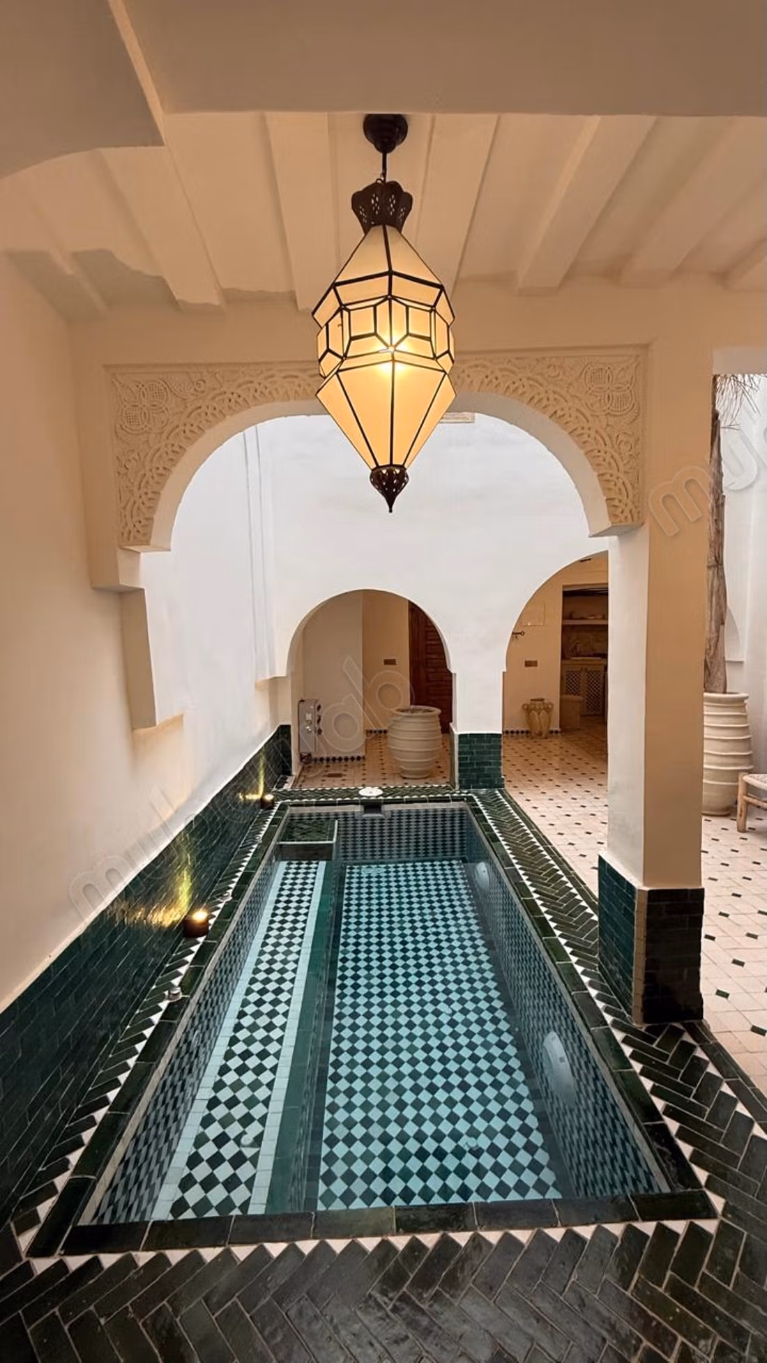 Magnifico Riad Nuovo - 4 Suite - Piscina Riscaldata & Jacuzzi - Eccellente Redditività - Venduto Arredato