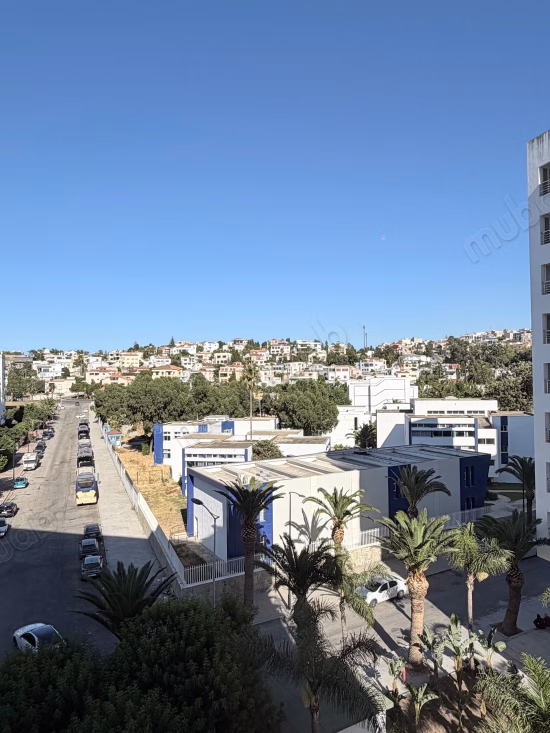 Appartement à louer à bella vista 
Surface de 178 m².
Meublé 2 chambres