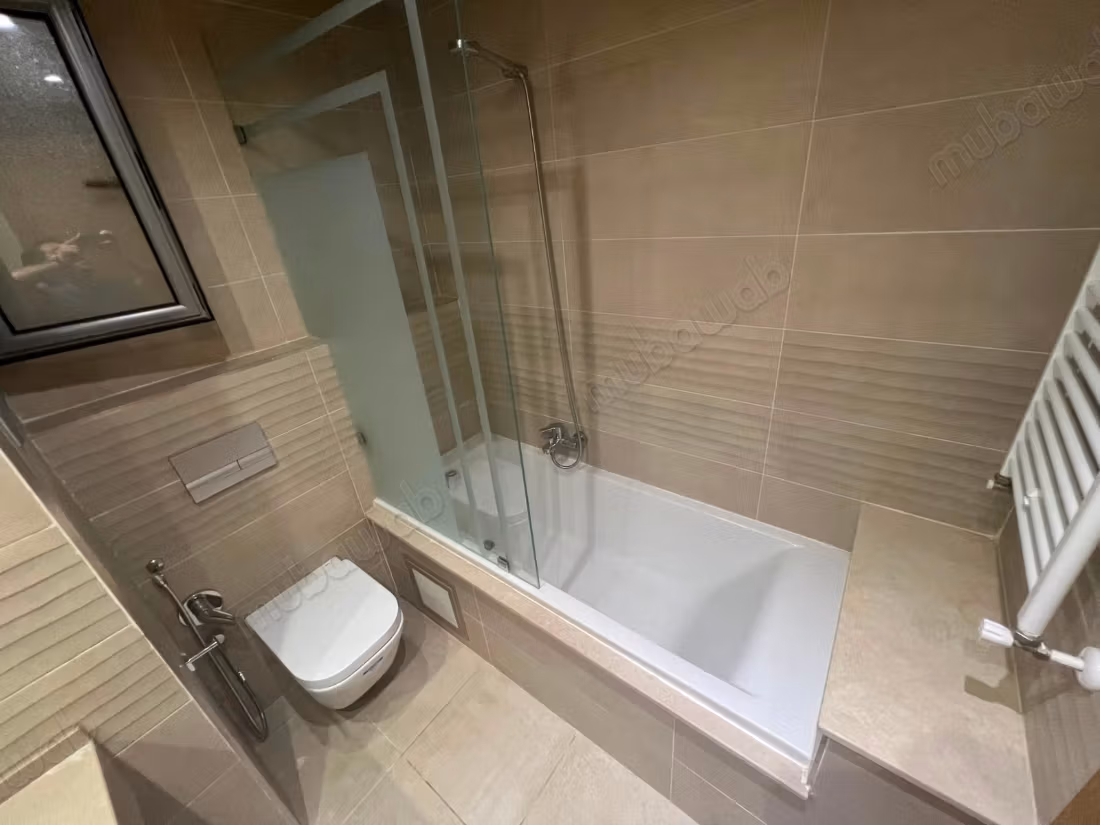 Large S2 apartment with parental suite