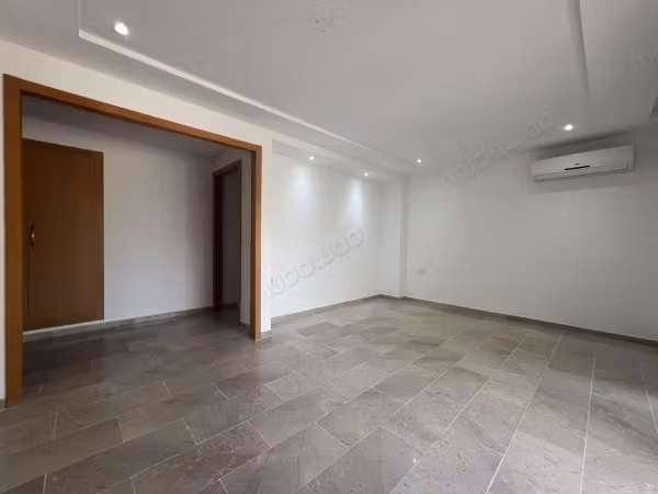 Grans appartement s2 avec suite parentale