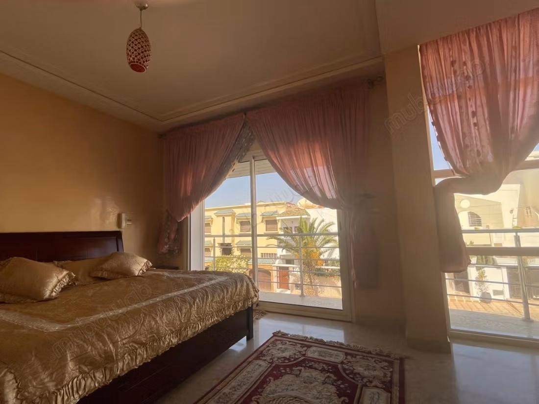 Beautiful villa for rent with garden located in Sonaba