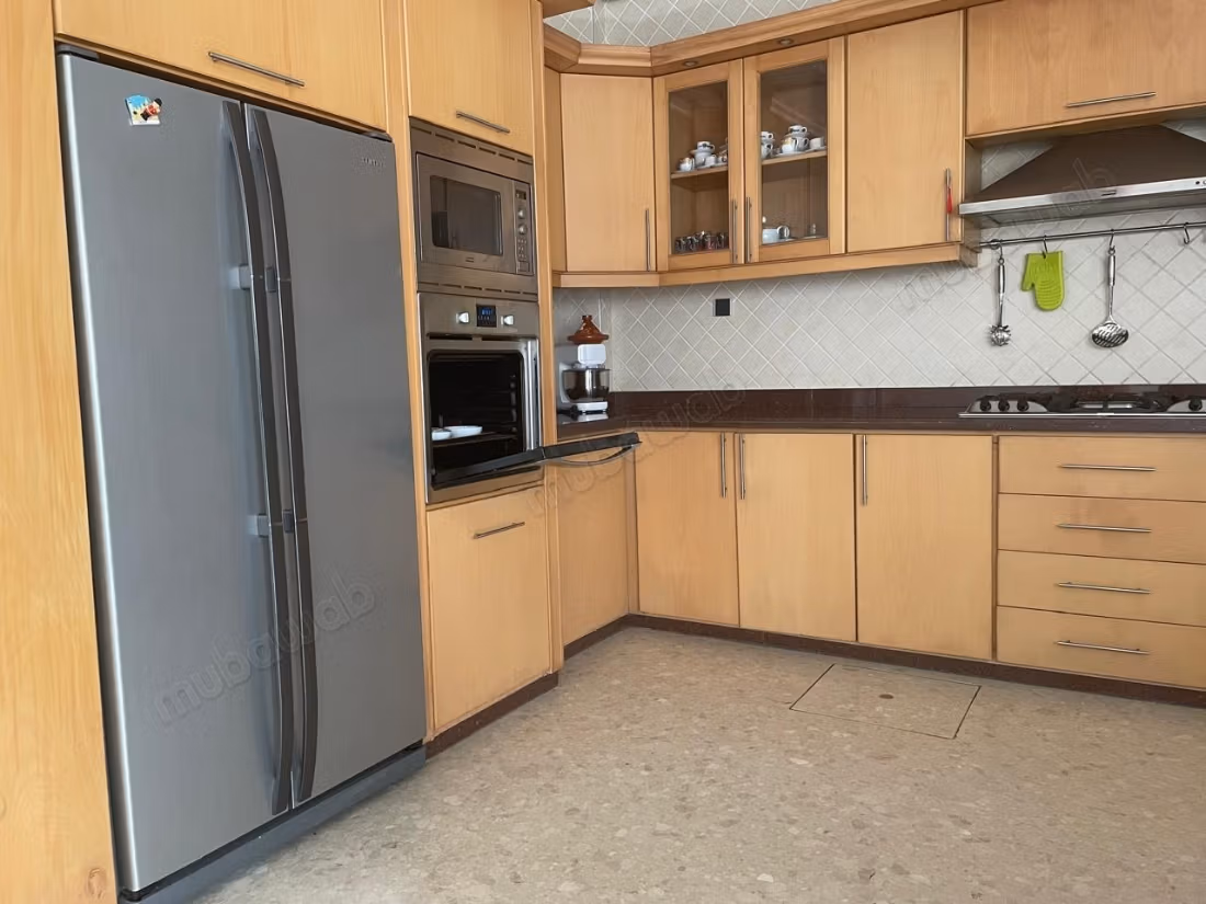 Beautiful villa for rent with garden located in Sonaba