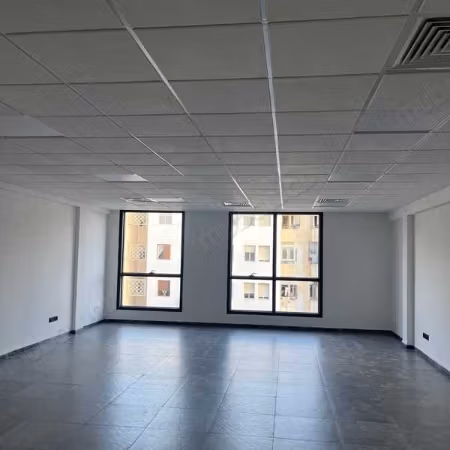 Bureau à Louer de 87.0 m² à Casablanca, Sidi Maarouf