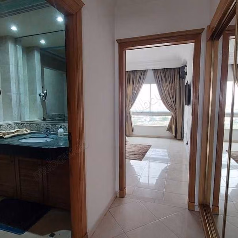 Appartamento in Affitto di 229.0 m² a Casablanca, Bourgogne Anfa