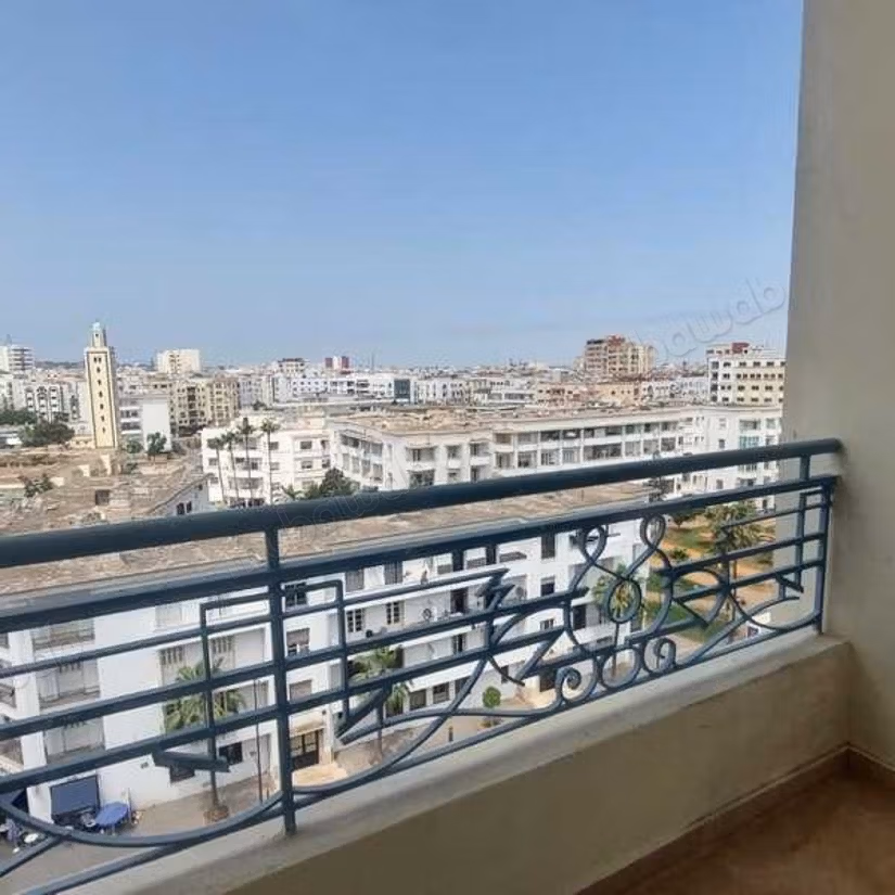 Appartamento in Affitto di 229.0 m² a Casablanca, Bourgogne Anfa