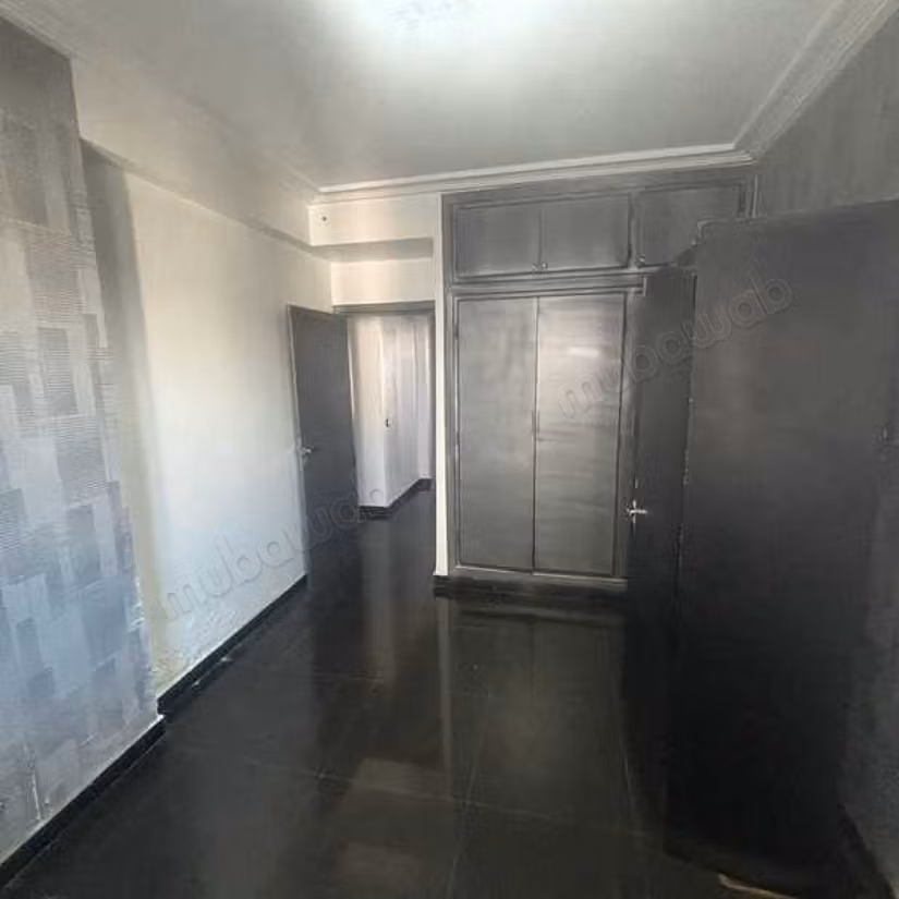 Bureau à Vendre de 146.0 m² à Casablanca, Bourgogne Sidi Belyout