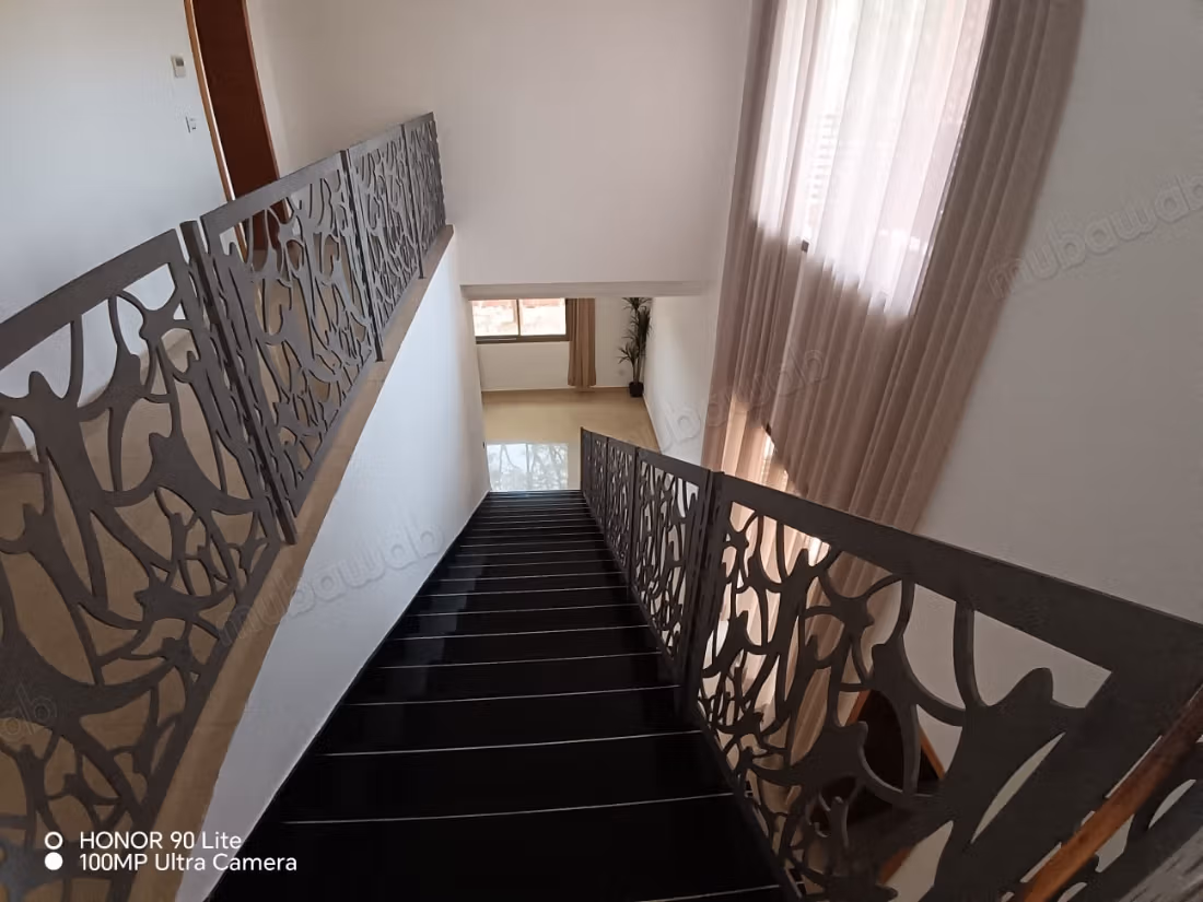 Furnished contemporary villa
