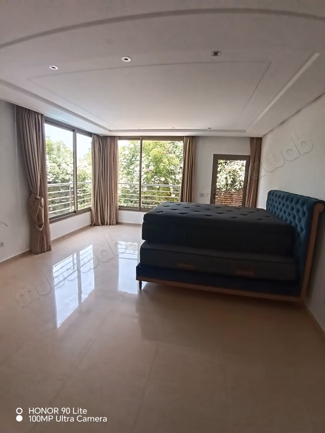 Furnished contemporary villa
