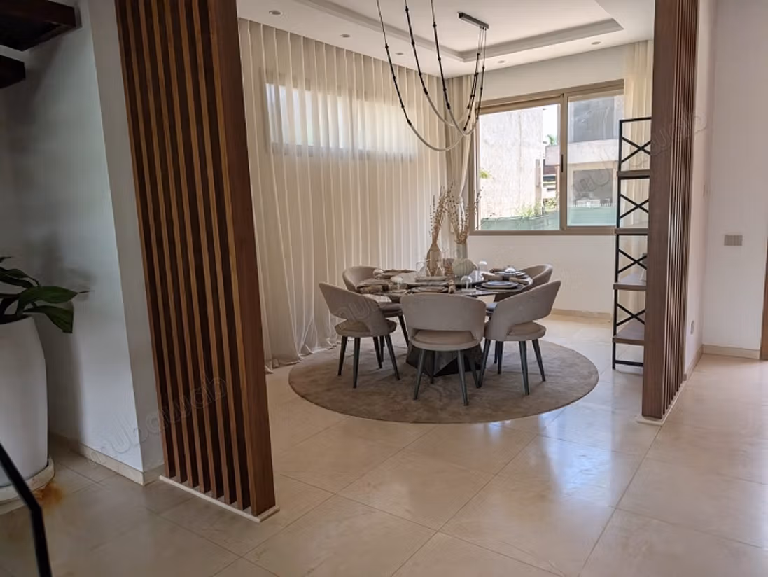 Villa Triplex A Vendre Neuf 
Dar Bouazza