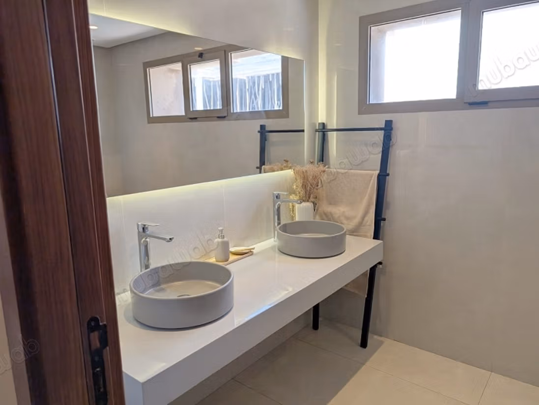 Villa Triplex A Vendre Neuf 
Dar Bouazza